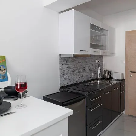 Xenia Apartament *